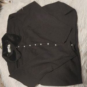 SZ LG CATHY DANIELS FAUX FUR COLLAR BLACK KNIT SHIRT